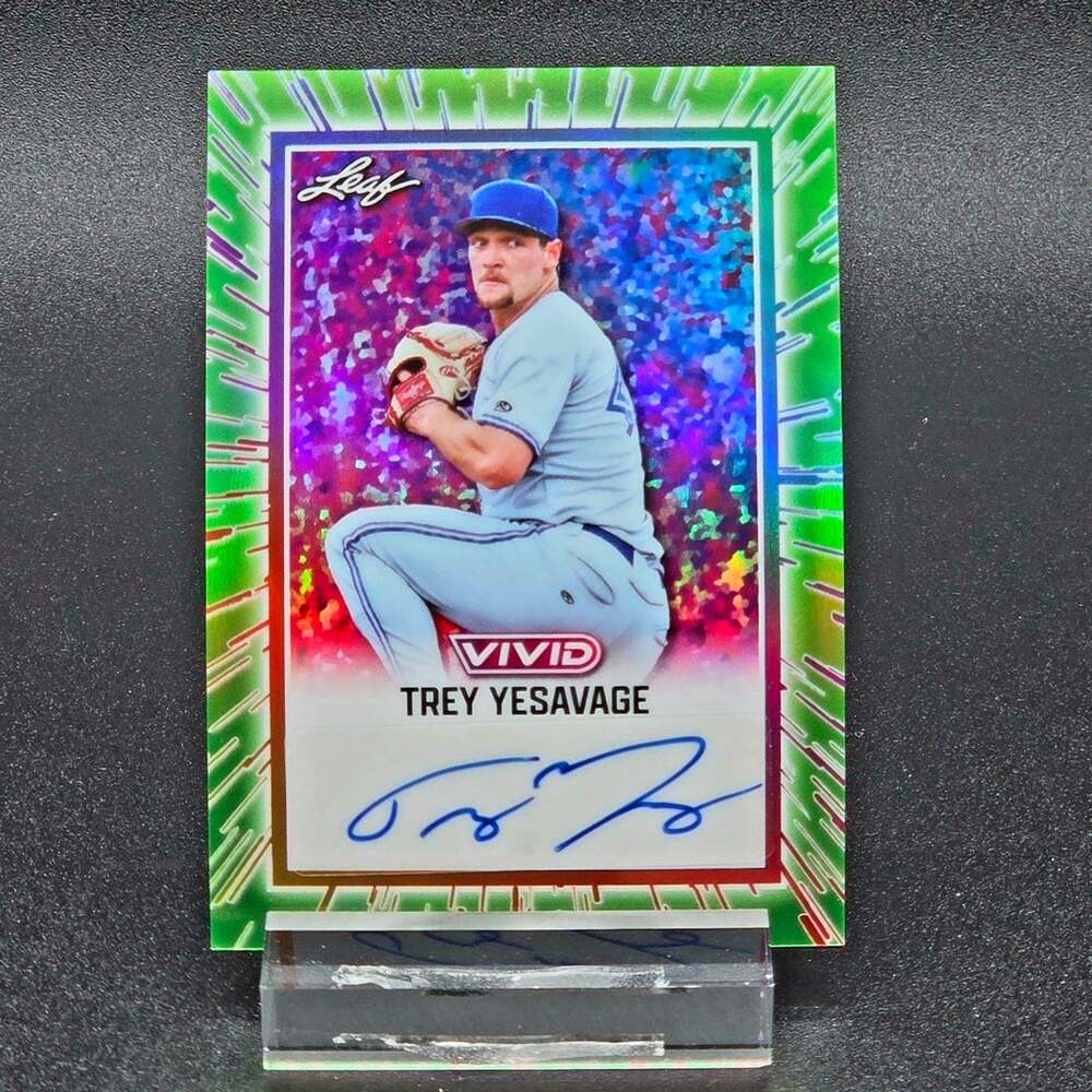 2025 Trey Yesavage 2/8 Green Laser Refractor Auto Toronto Blue Jays Top Prospect